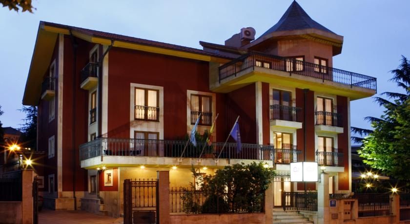 Ayre Hotel Alfonso II Oviedo Zewnętrze zdjęcie