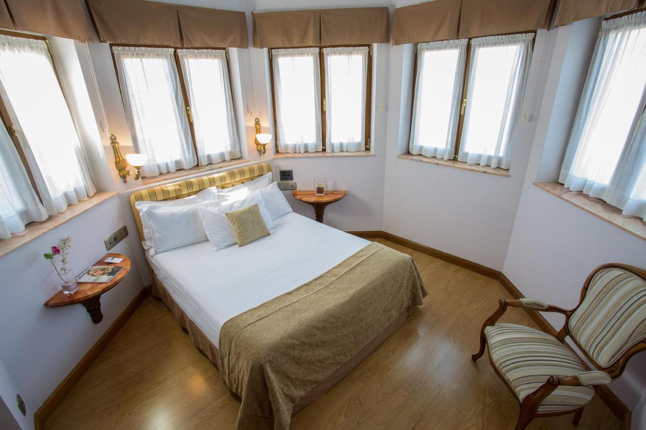Ayre Hotel Alfonso II Oviedo Zewnętrze zdjęcie