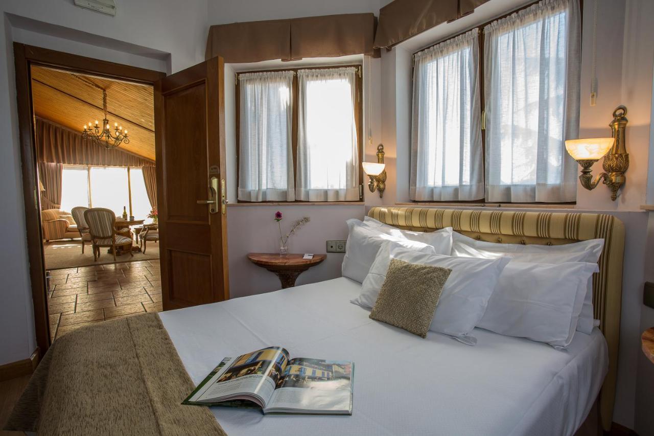 Ayre Hotel Alfonso II Oviedo Zewnętrze zdjęcie