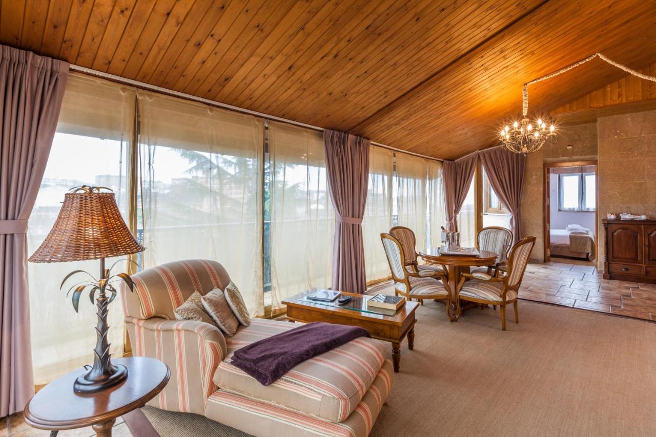 Ayre Hotel Alfonso II Oviedo Zewnętrze zdjęcie